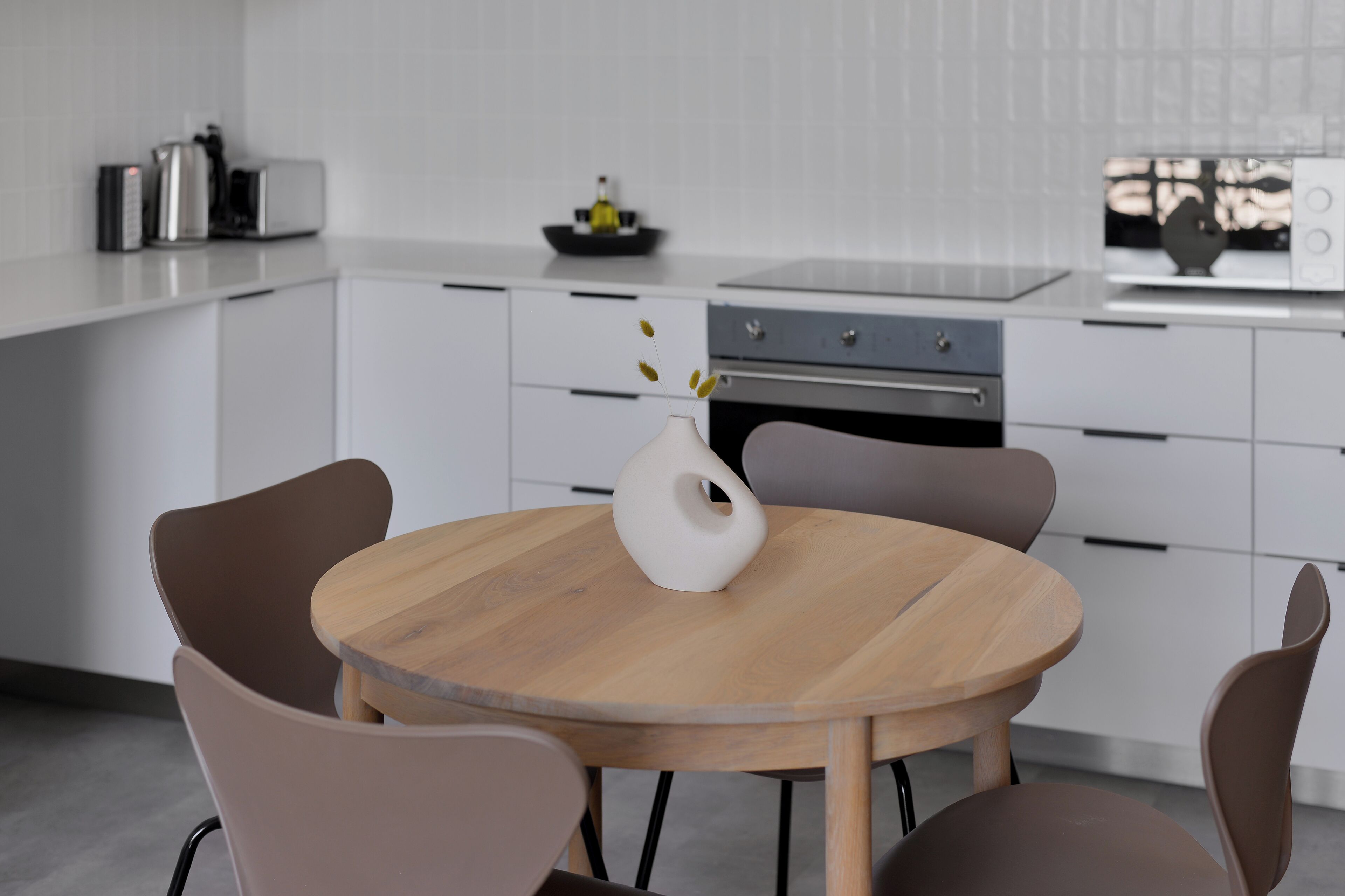 SIX ON N - Fluent Luxury Serviced Apartments