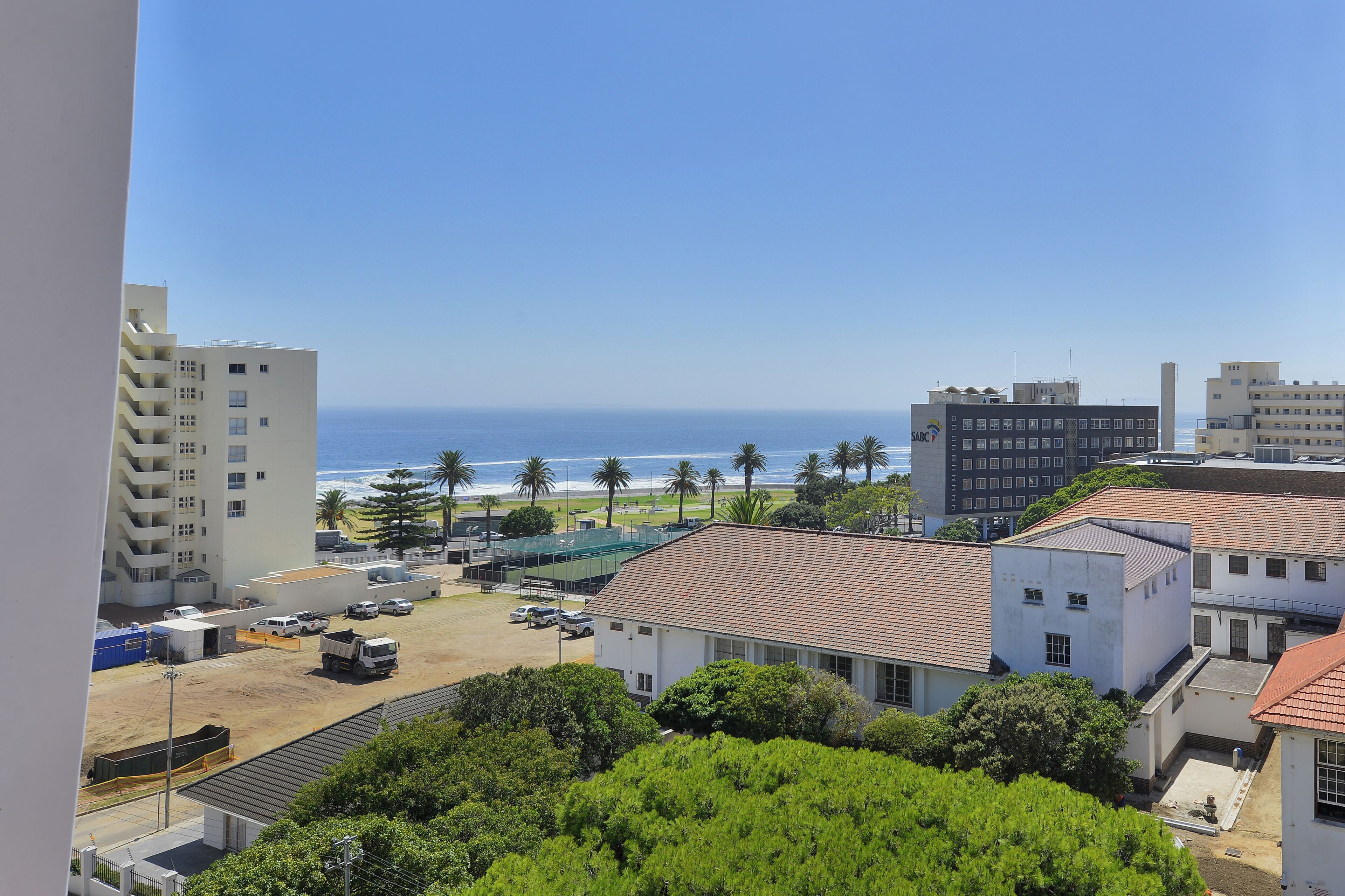 SIX ON N - Fluent Luxury Serviced Apartments