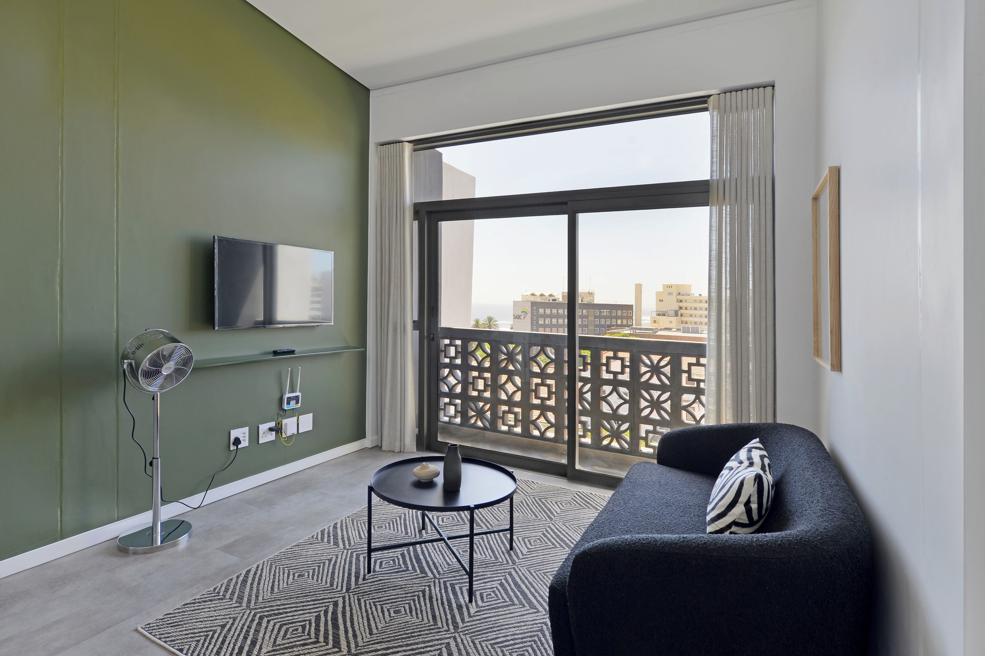 SIX ON N - Fluent Luxury Serviced Apartments