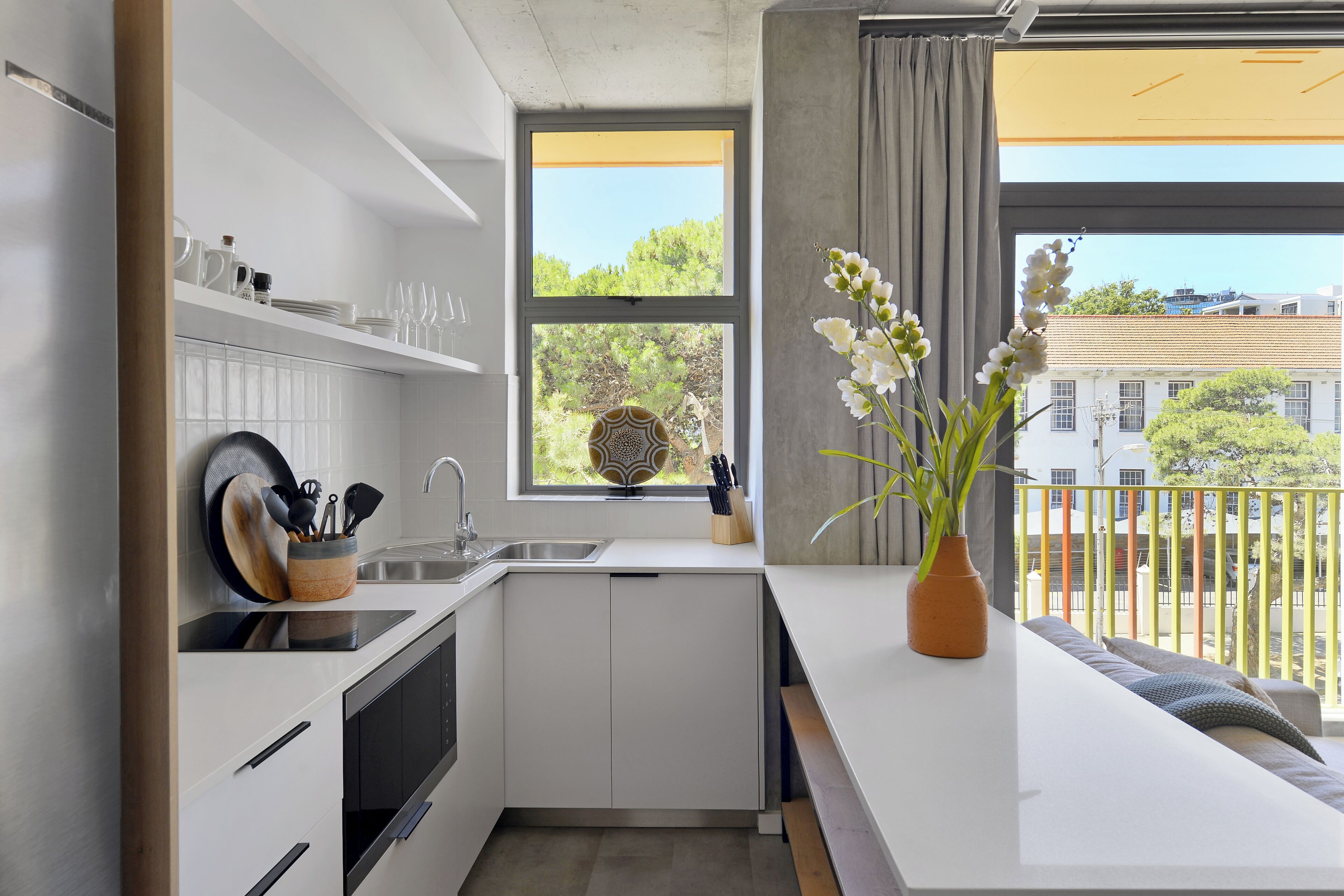 SIX ON N - Fluent Luxury Serviced Apartments
