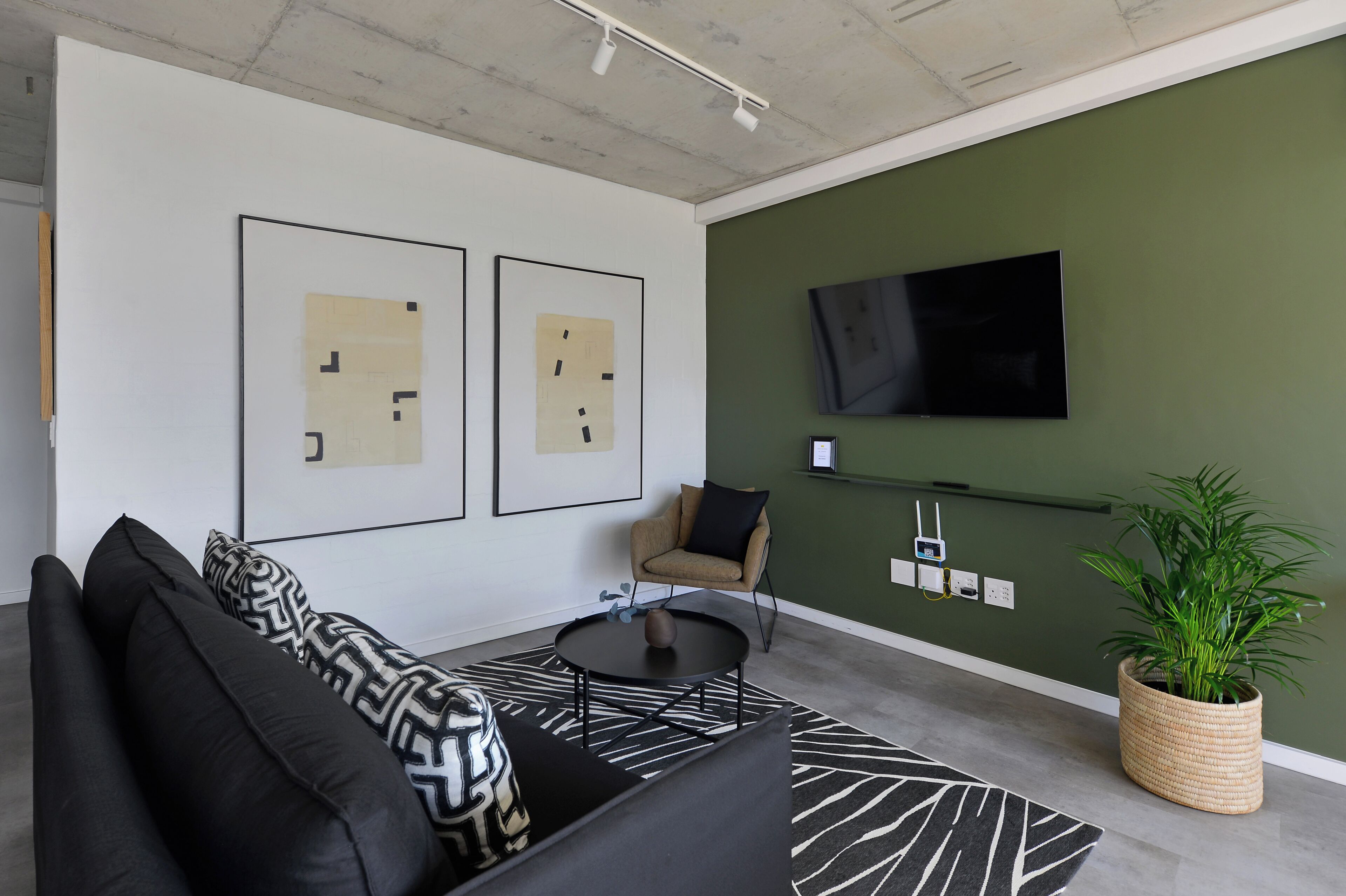 SIX ON N - Fluent Luxury Serviced Apartments