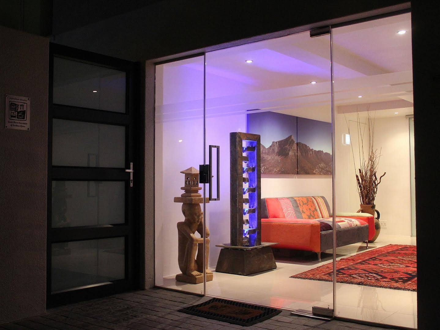Southern Comfort Guest Lodge