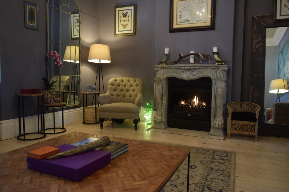 Stylish Heritage House In Tamboerskloof