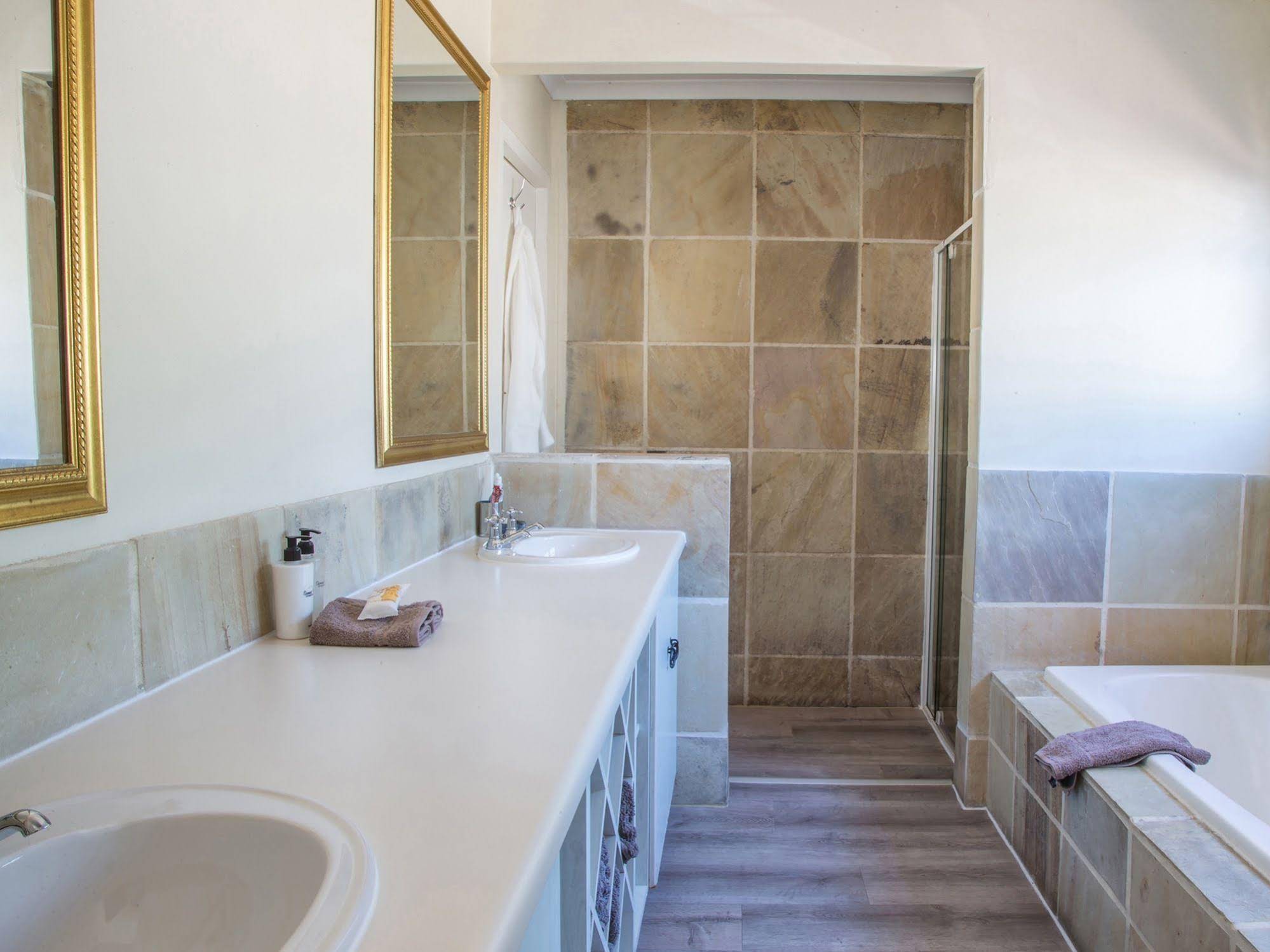 Summit Place Guesthouse