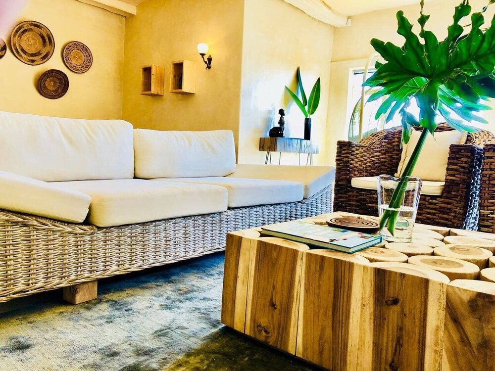 Sun & Sea Family Villa