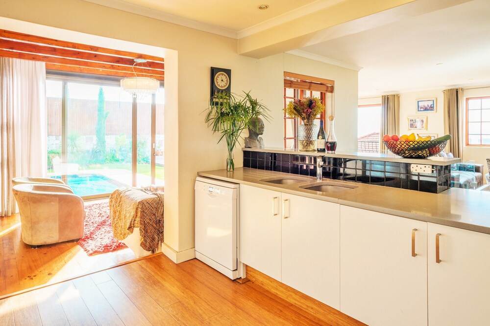Sun & Sea Family Villa