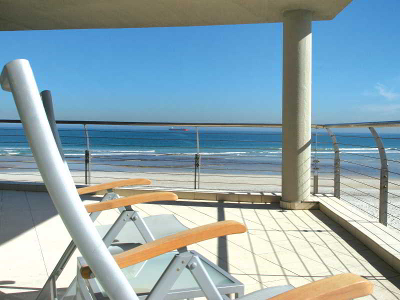 Lagoon Beach Hotel & Spa by Sunstays