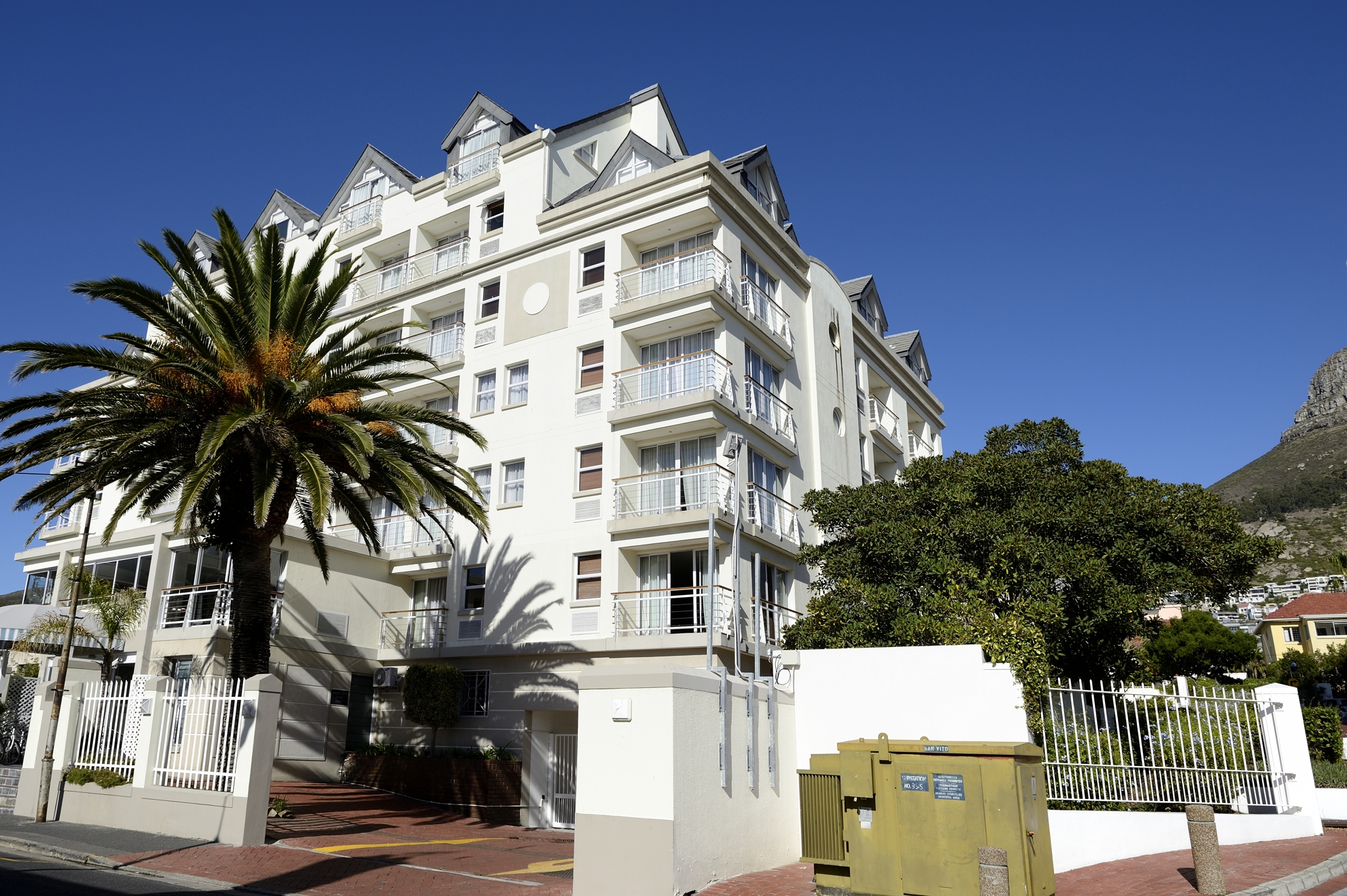 The Bantry Bay Suite Hotel