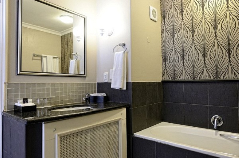 The Bantry Bay Suite Hotel