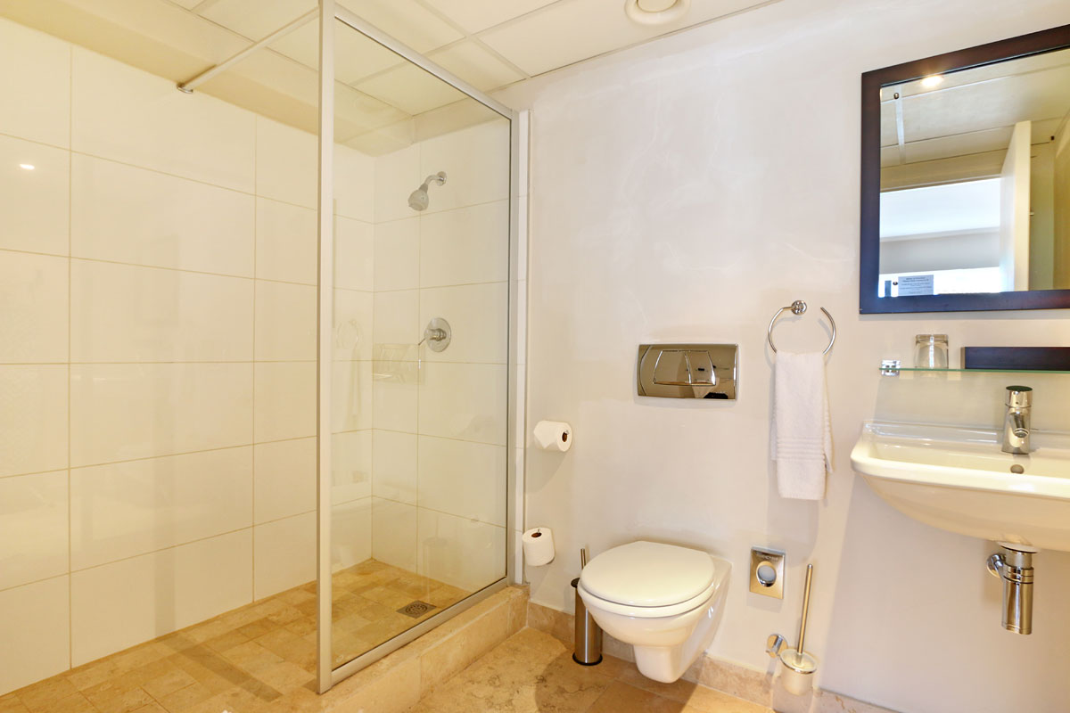 The Bijoux Aparthotel