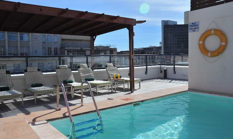 The Bijoux Aparthotel