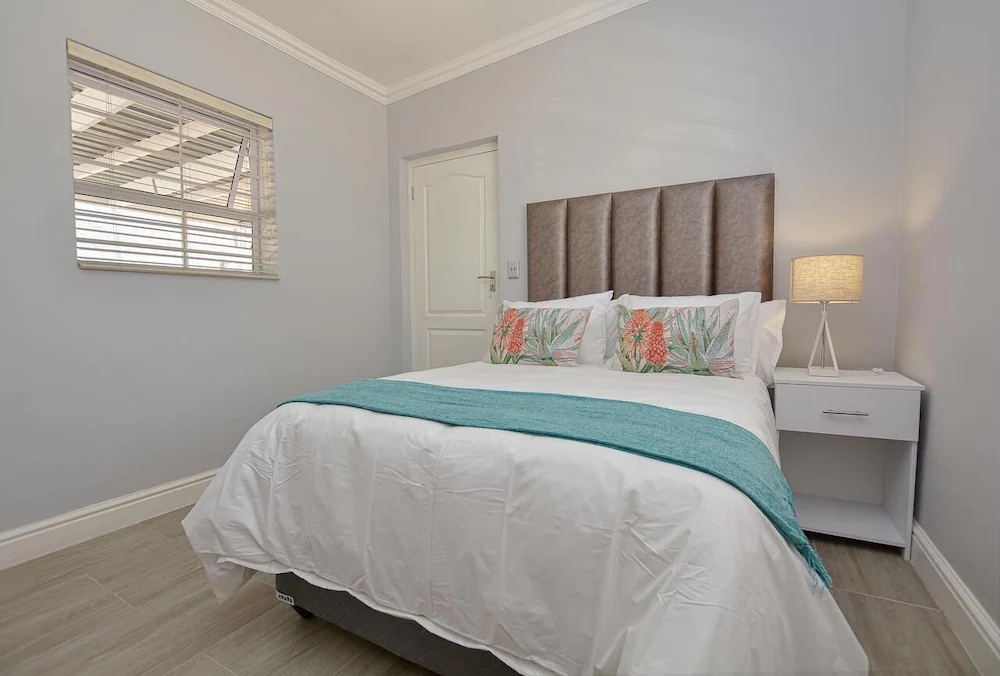 The Blue Sapphire Guesthouse