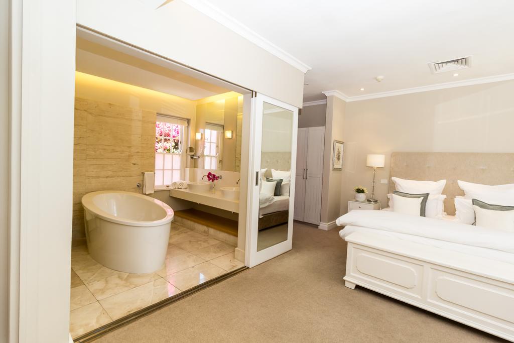 The Cellars-Hohenort Hotel