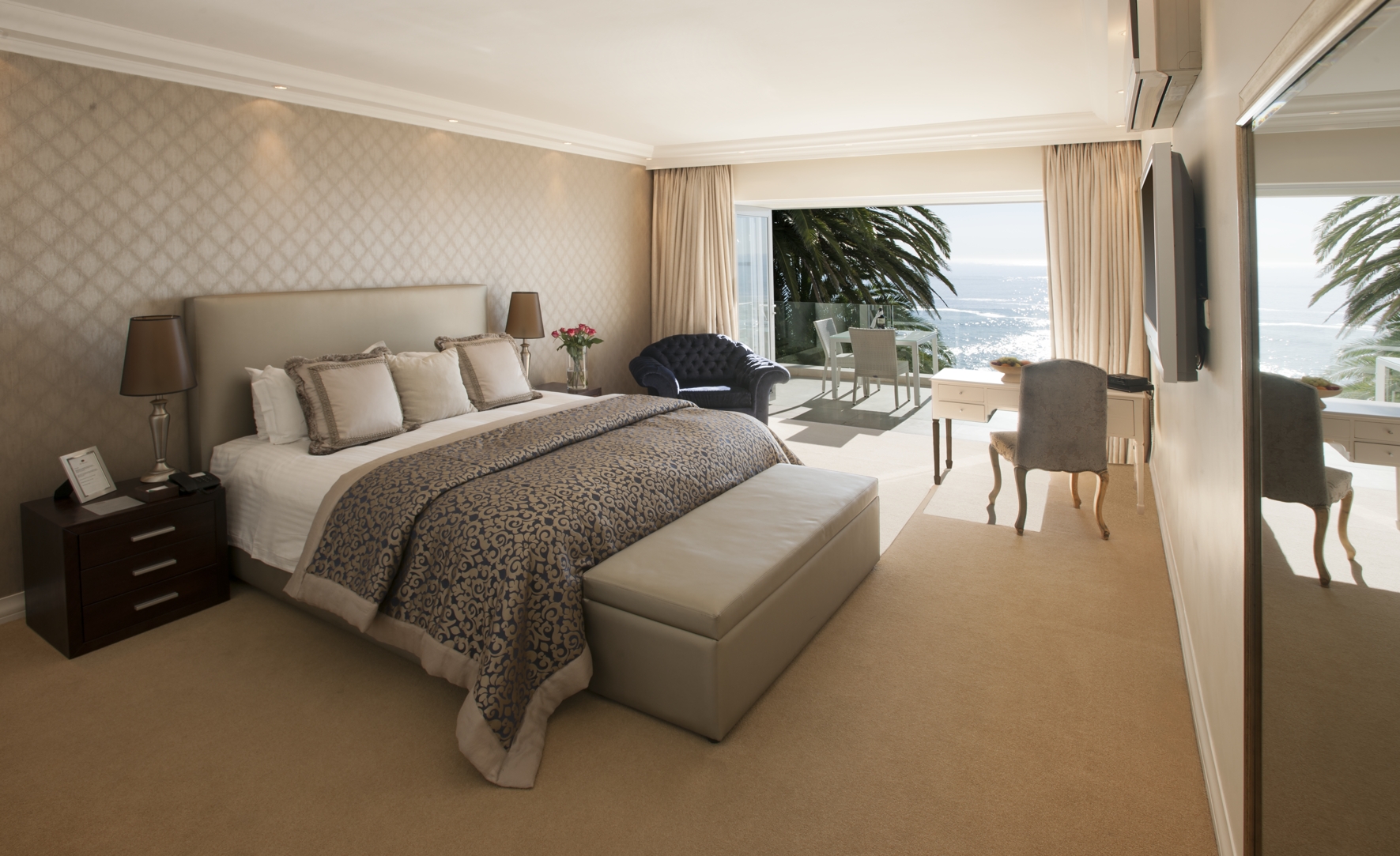 The Clarendon Bantry Bay