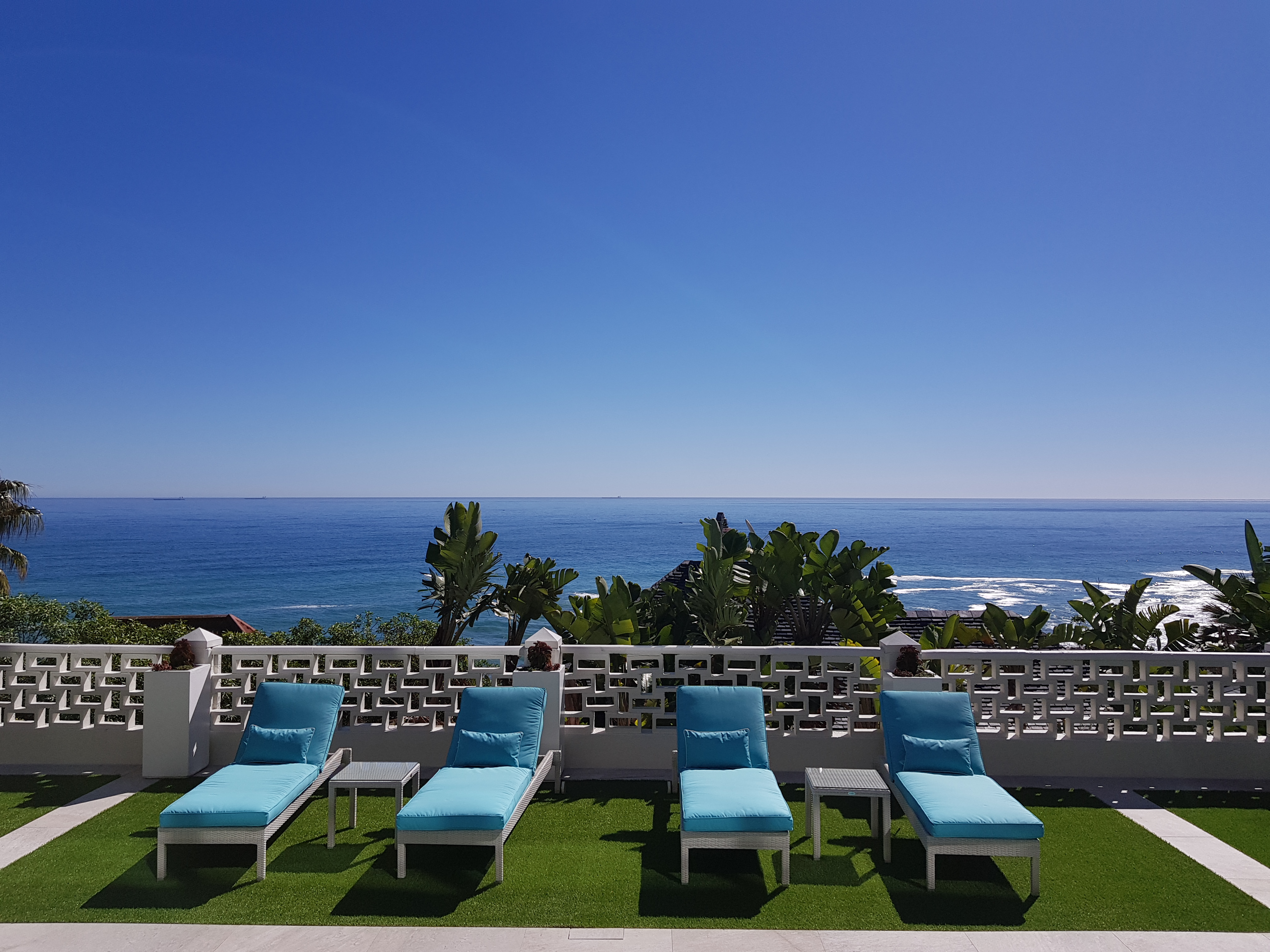 The Clarendon Bantry Bay