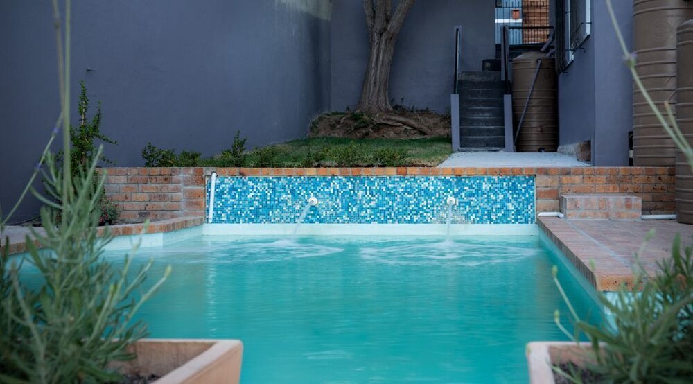The Glam Guesthouse