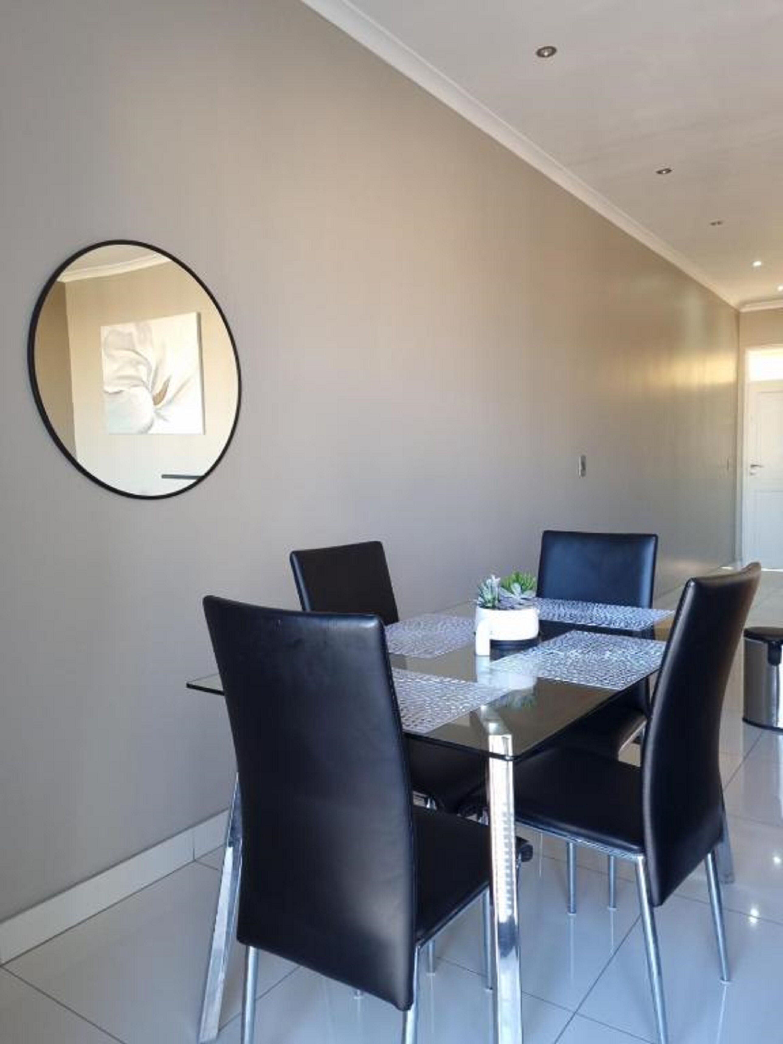 The Island Club by Smart City Stays