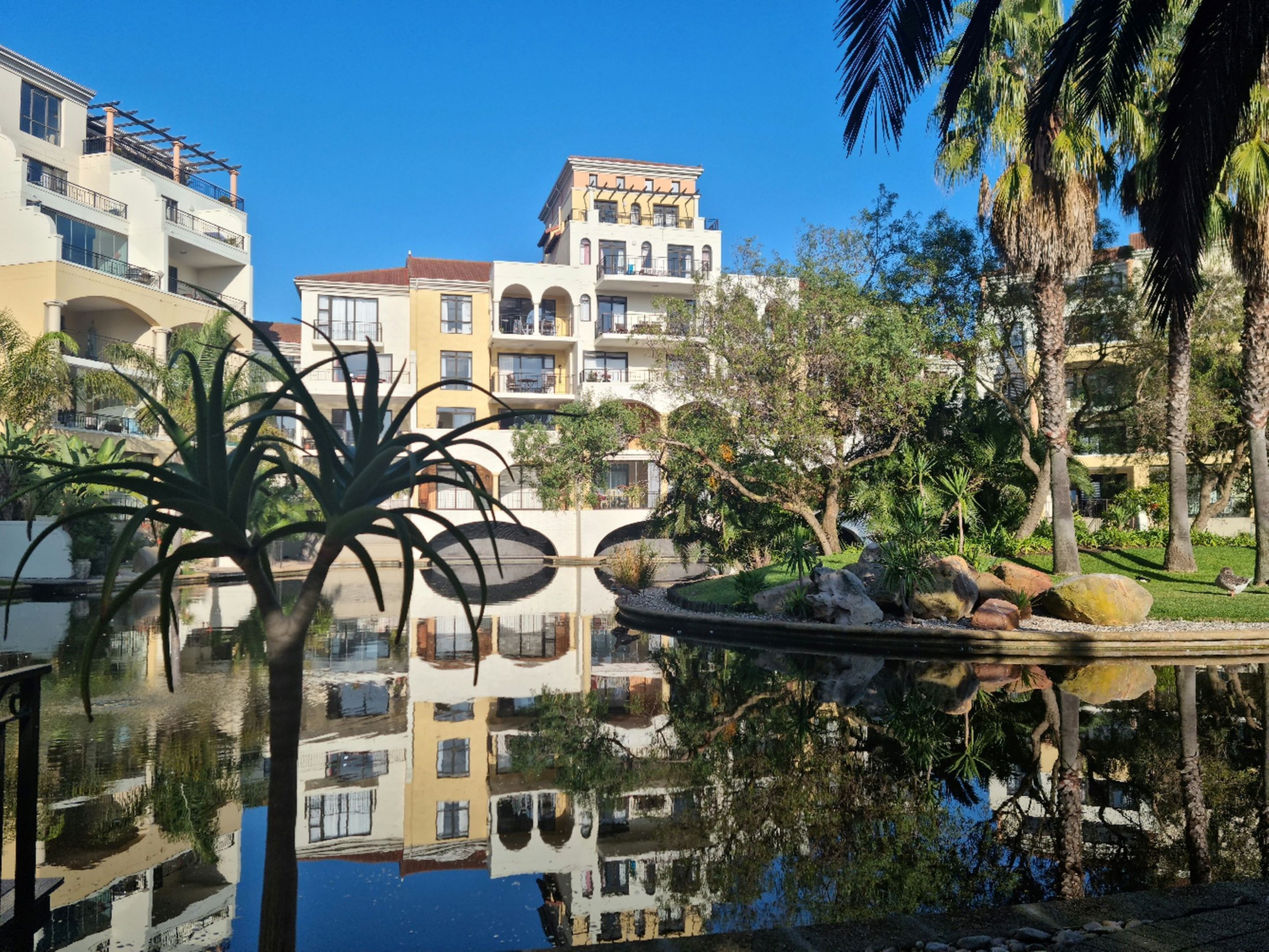 The Island Club by Smart City Stays