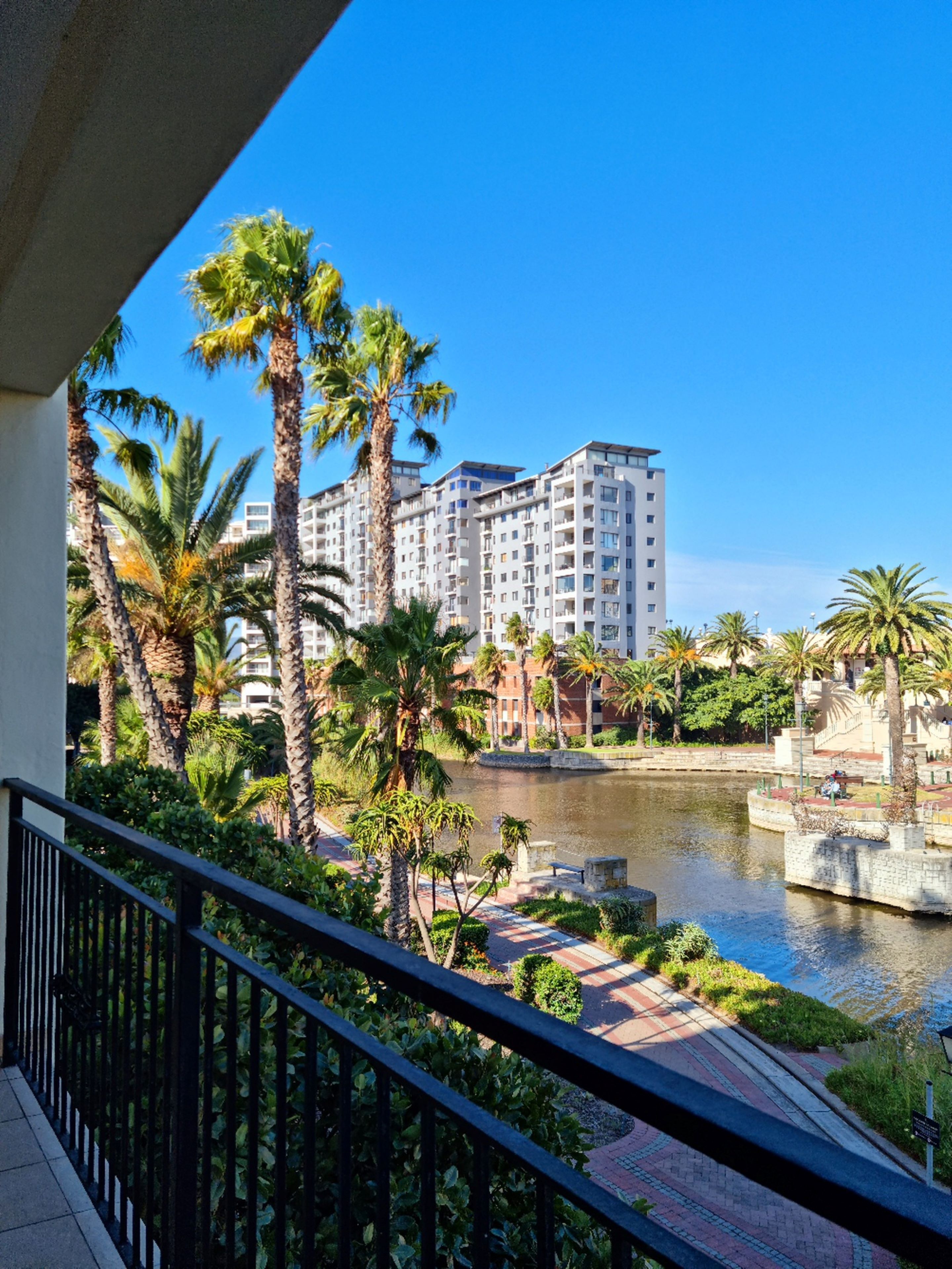 The Island Club by Smart City Stays