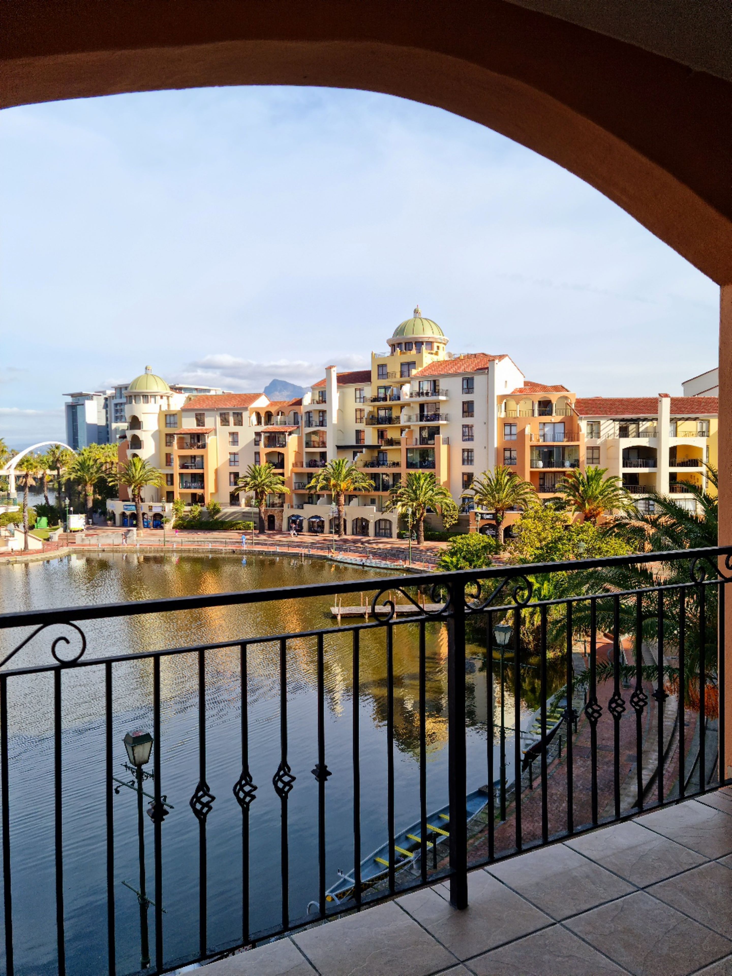 The Island Club by Smart City Stays