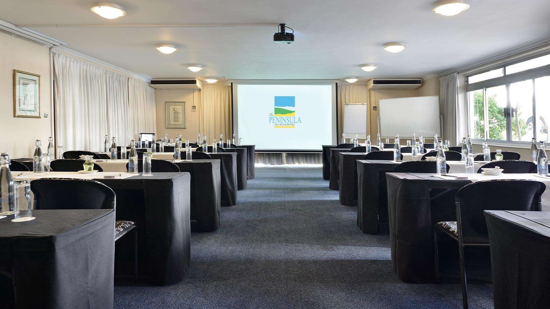 Peninsula All-Suite Hotel