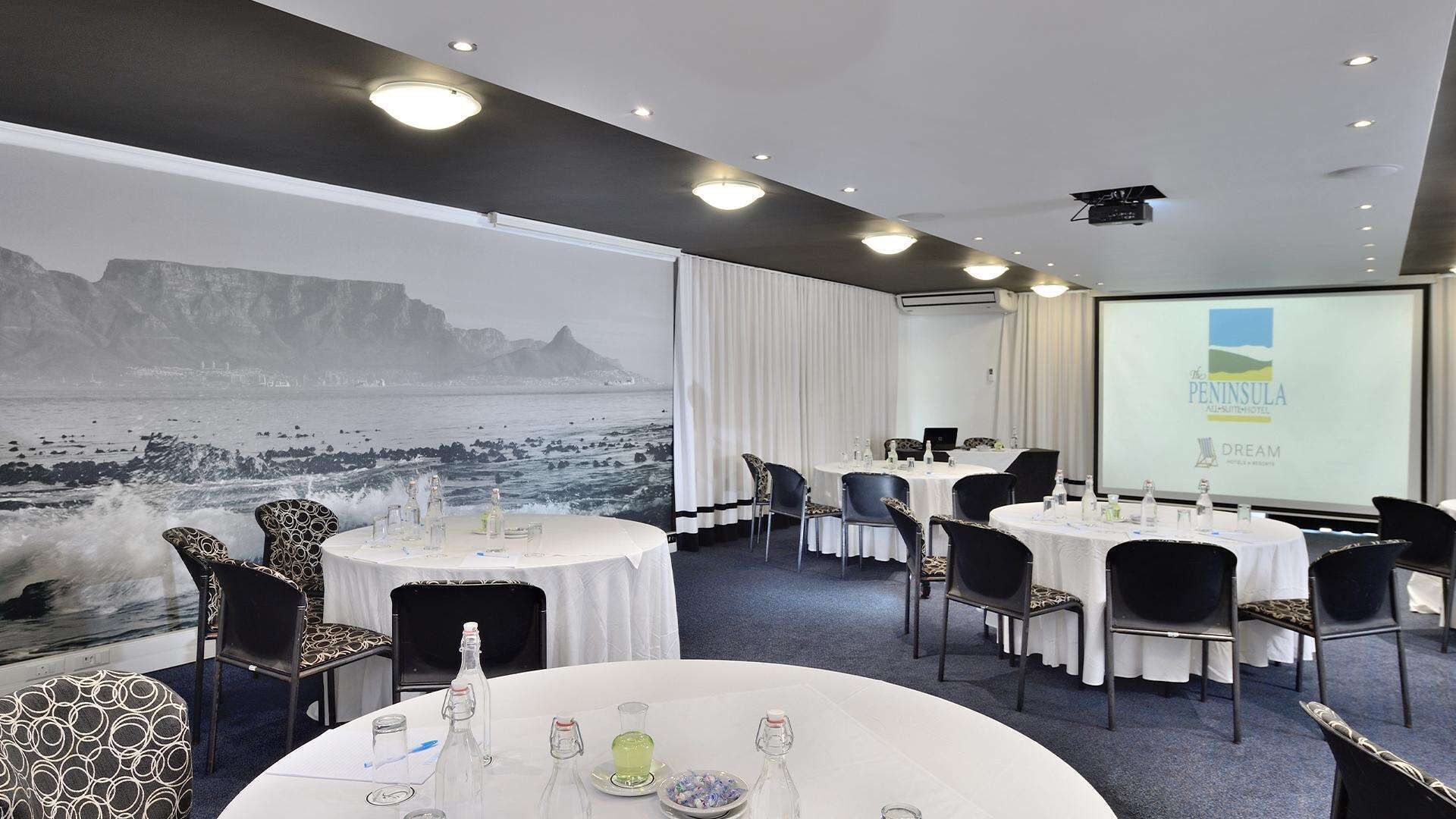 Peninsula All-Suite Hotel