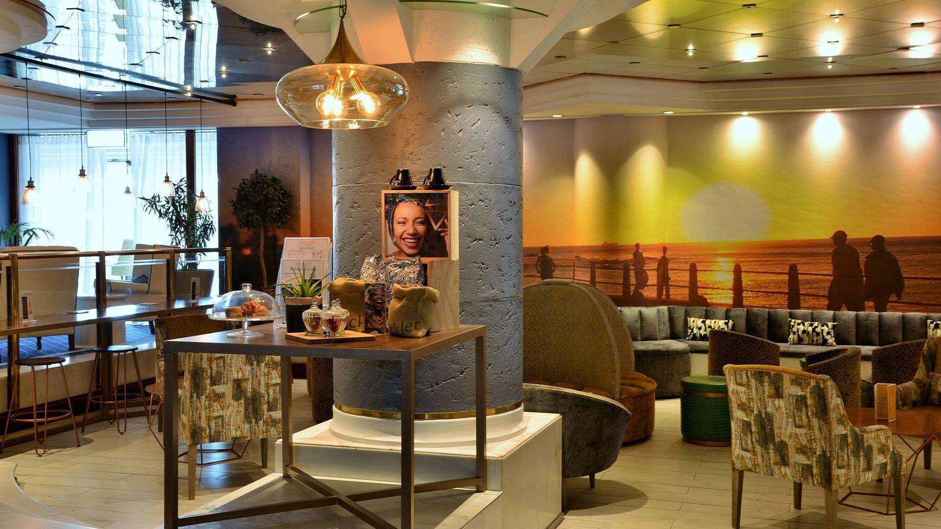 The Peninsula All-Suite Hotel