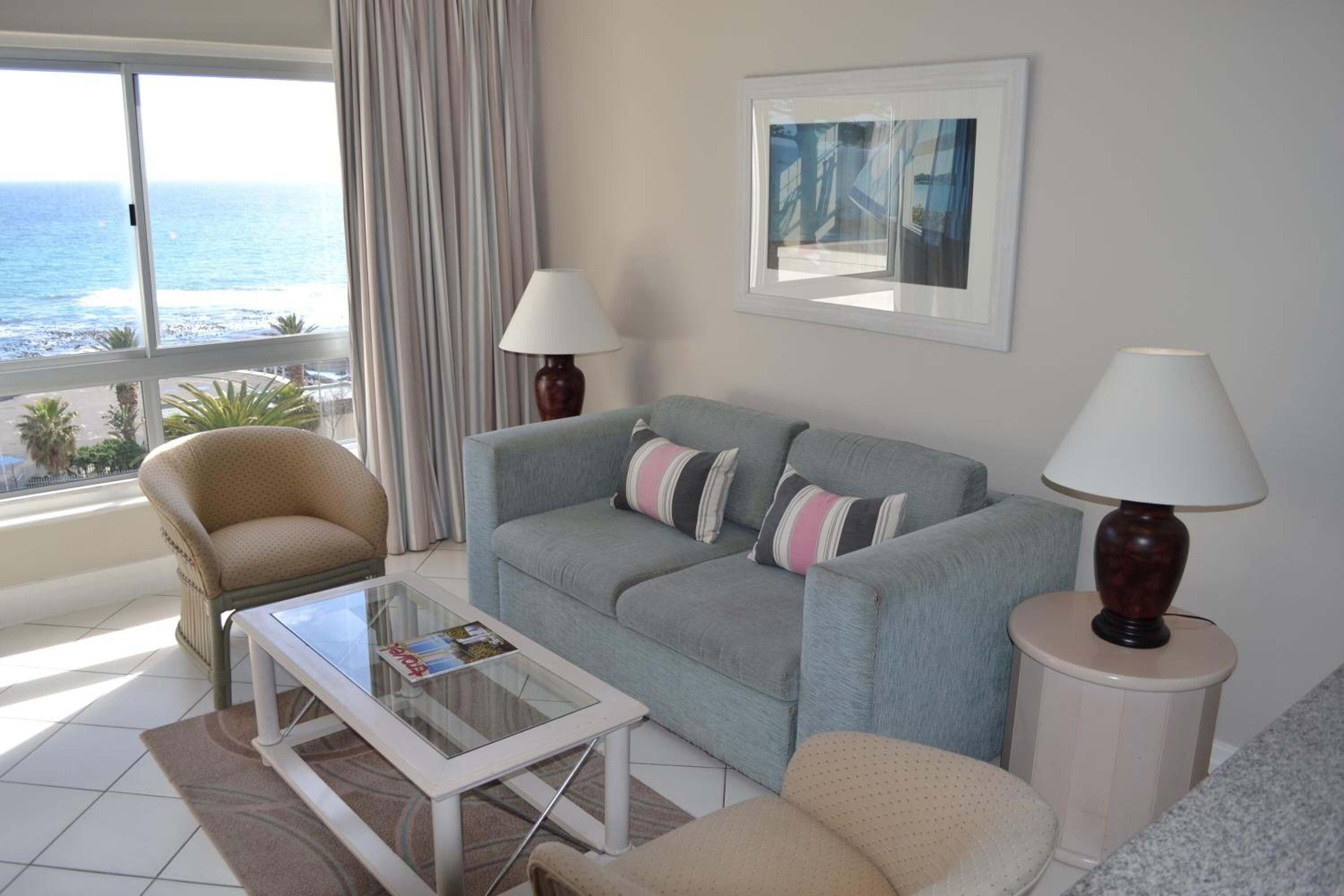 The Peninsula All-Suite Hotel