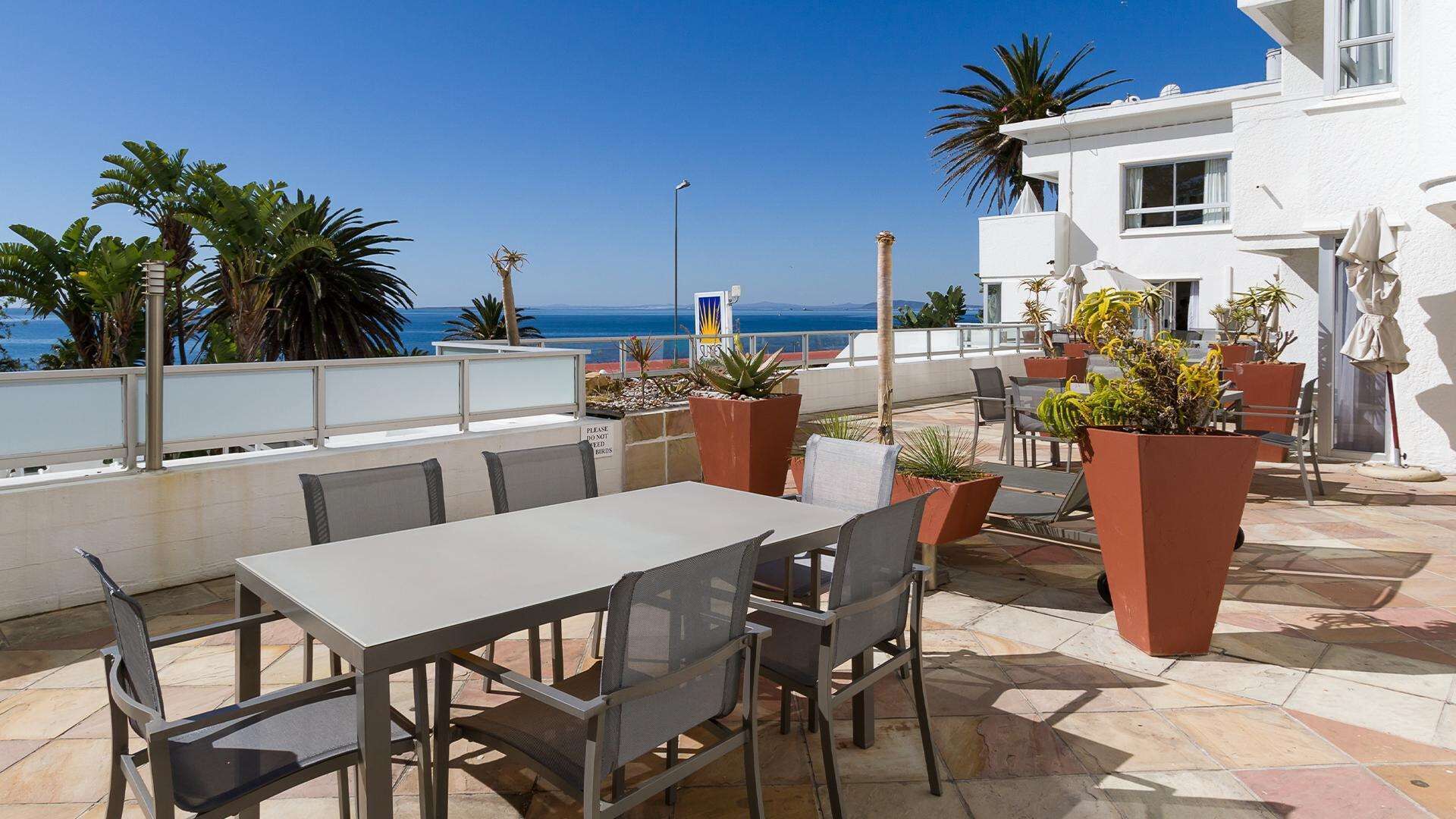 The Peninsula All-Suite Hotel