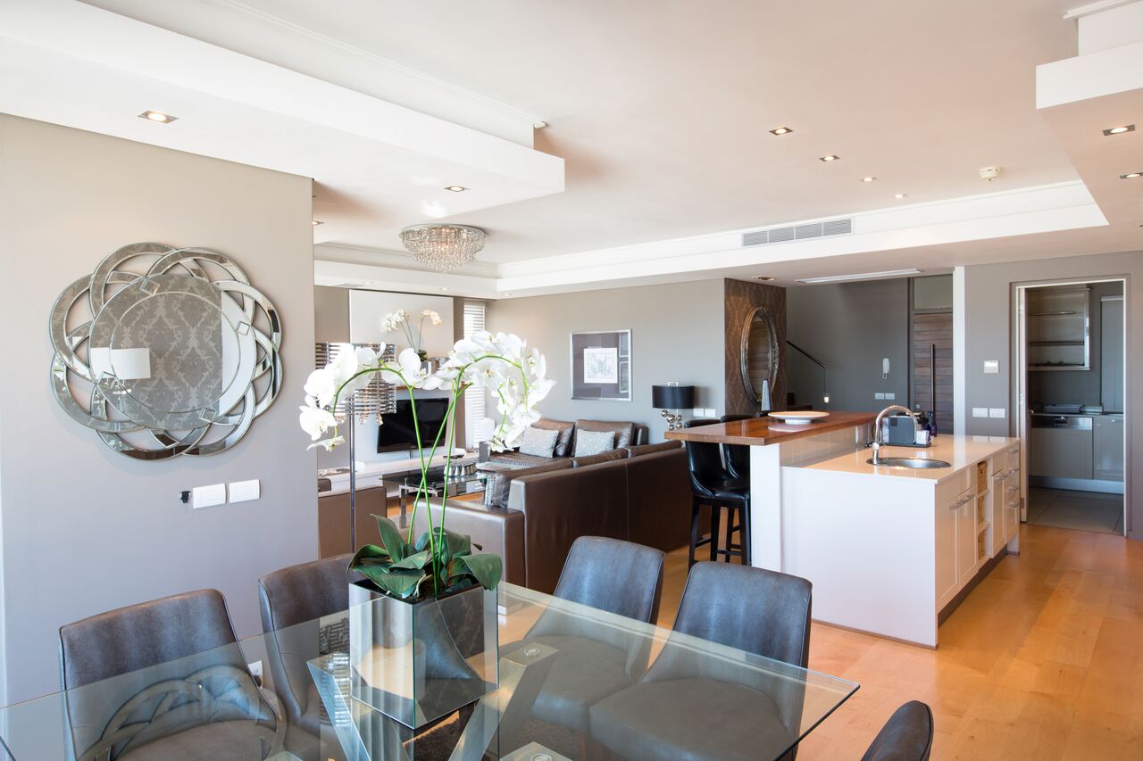 The Residences Crystal Towers