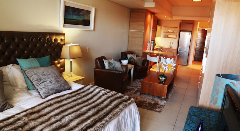 The Residences Crystal Towers