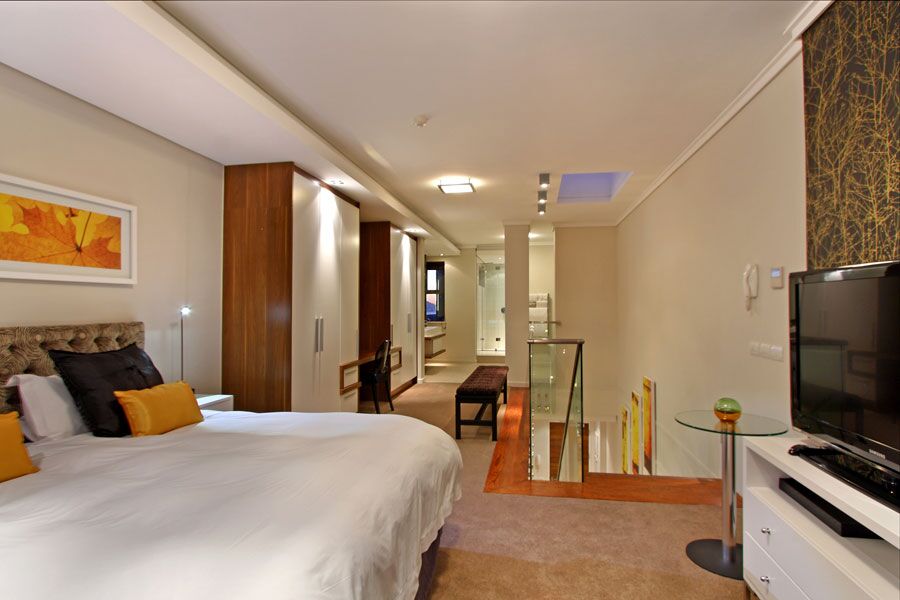 The Residences Crystal Towers