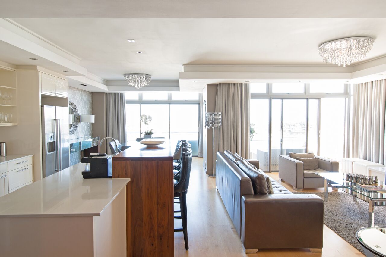 The Residences Crystal Towers