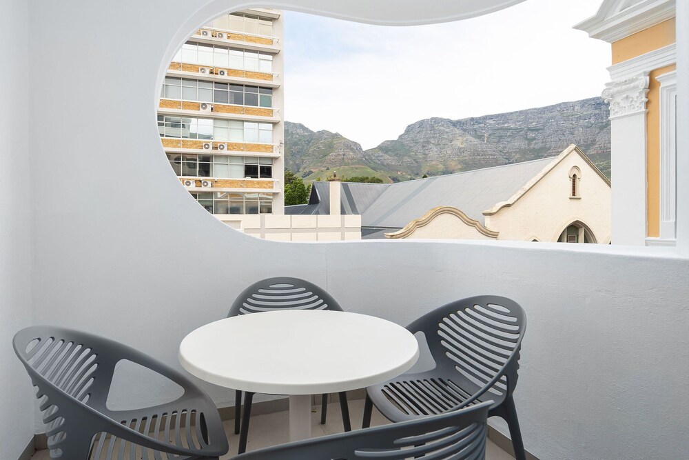 Tuynhuys Luxury Serviced Apartments