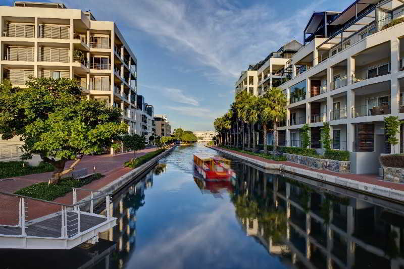 V&A  Marina