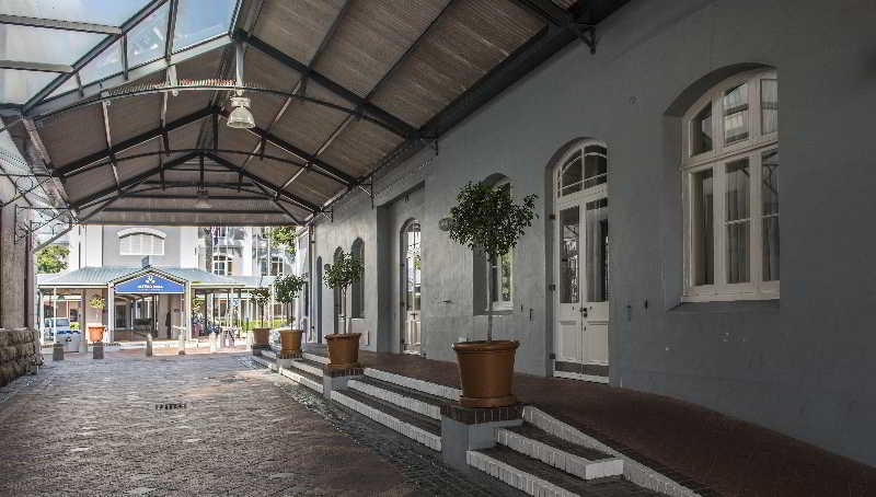 Victoria & Alfred Hotel by Newmark