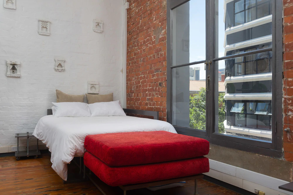 Wolroy House Apartments