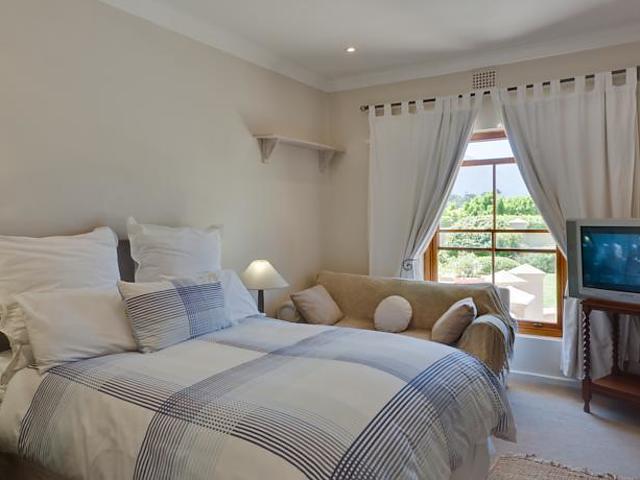 Lebonheur Guesthouse