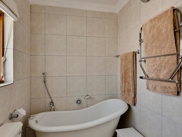 Lebonheur Guesthouse