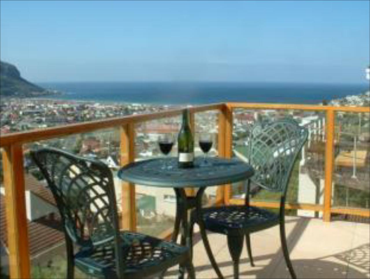 Moon Bay Guest House