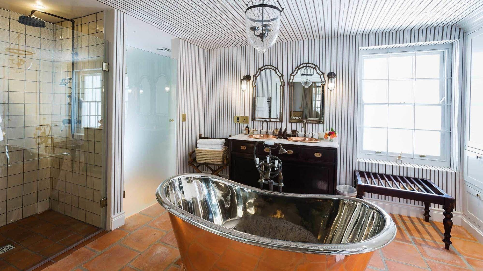 Akademie Street Boutique Hotel & Guesthouses
