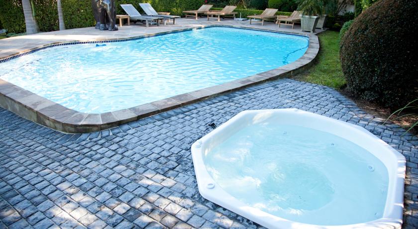 Avondrood Guesthouse