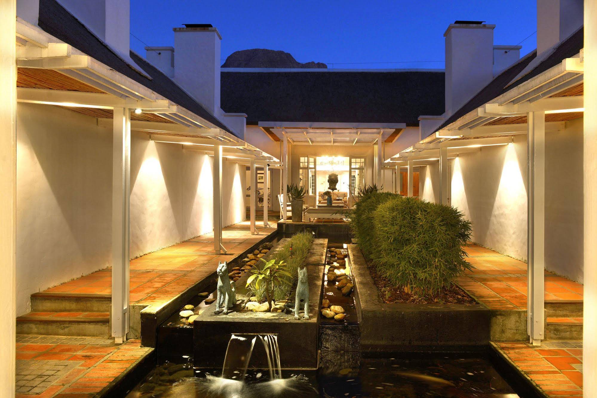 Holden Manz Country House