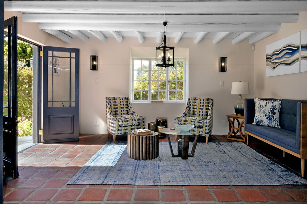 Mirabelle Guesthouse