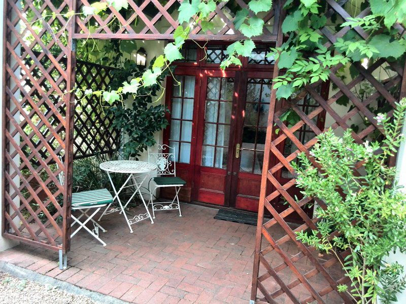 La Fontaine Guest House