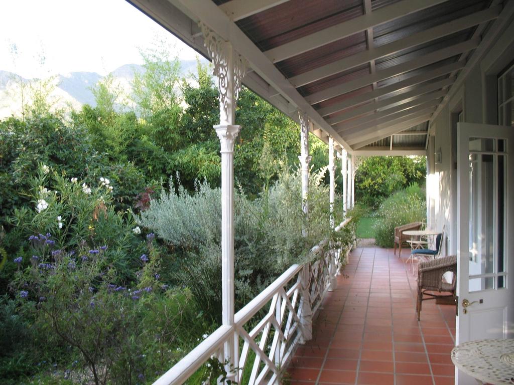 La Fontaine Guest House