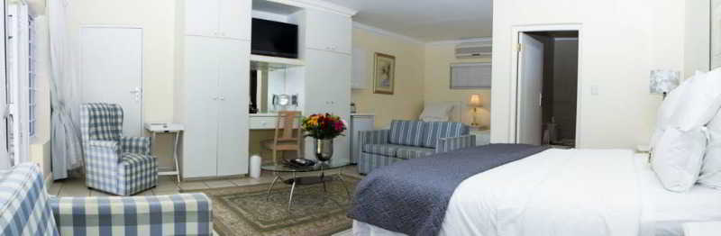 Gordon's Beach Lodge
