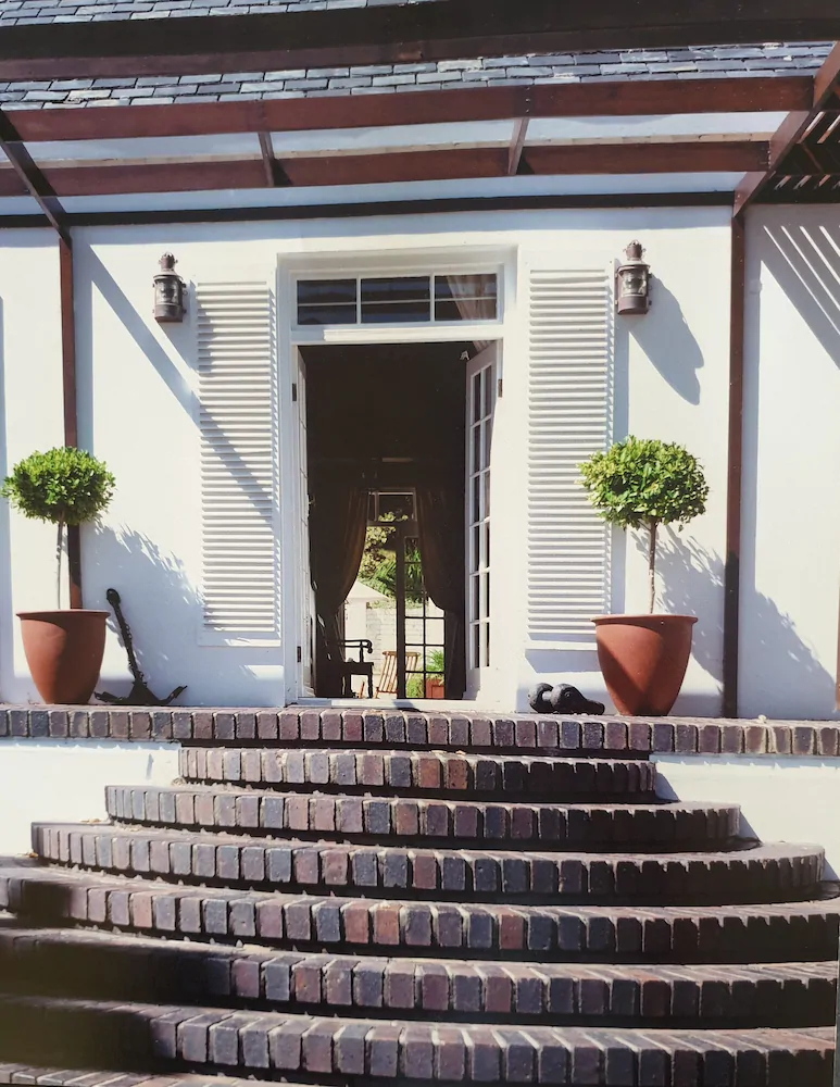 Manor on the Bay Guest House And Conference Centre