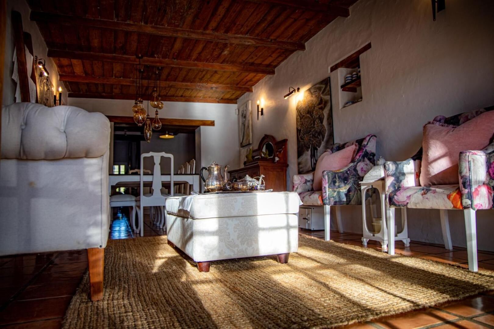 Oak Falls Accomodation