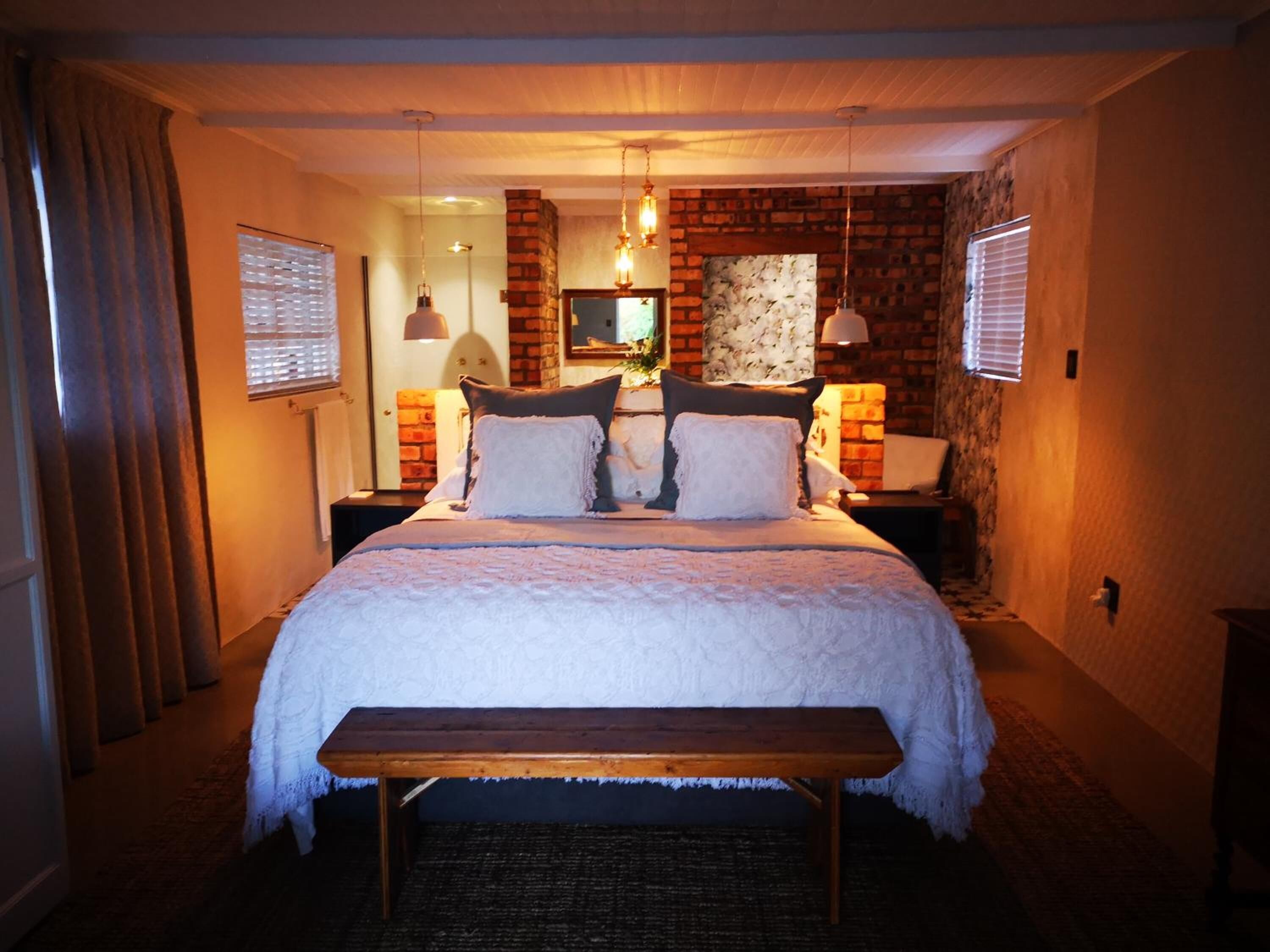 Oak Falls Accomodation
